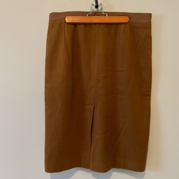 100% wool Cassis skirt - Picture 4 of 5